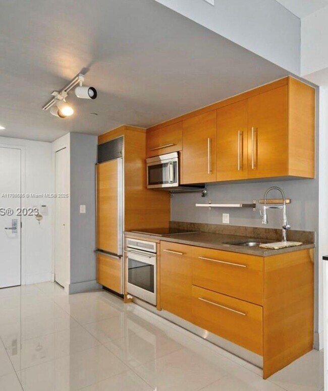 property at 475 Brickell Ave