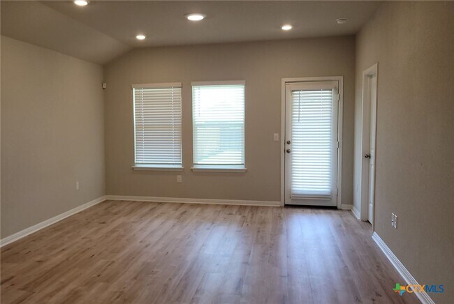 417 Shiner Ln in Georgetown, TX - Building Photo - Building Photo