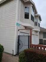 2030 Blake St, Unit C in Berkeley, CA - Building Photo