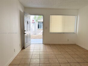 3215 NW 102nd Terrace in Coral Springs, FL - Building Photo - Building Photo