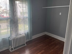 863 Marentette Av in Windsor, ON - Building Photo - Building Photo