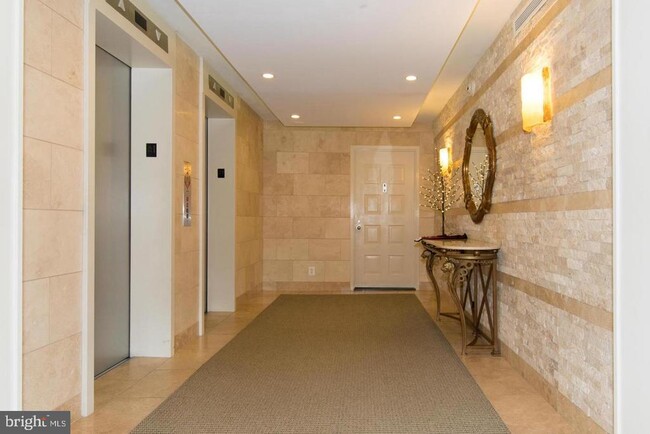 8350 Greensboro Dr in McLean, VA - Building Photo - Building Photo