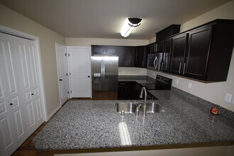 3936 Lakehurst Cir in Anchorage, AK - Building Photo - Building Photo