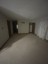 5672 Summer St in Burlington, IA - Foto de edificio - Building Photo