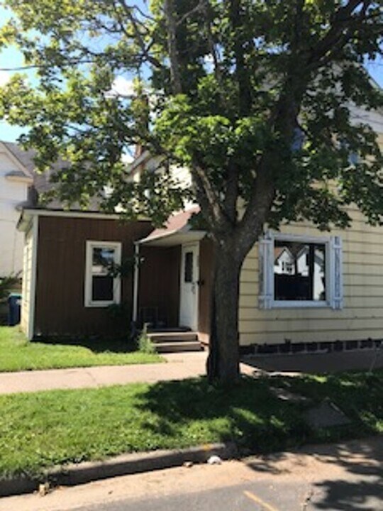 702 S 3rd Ave, Unit 305 Porter in Wausau, WI - Building Photo