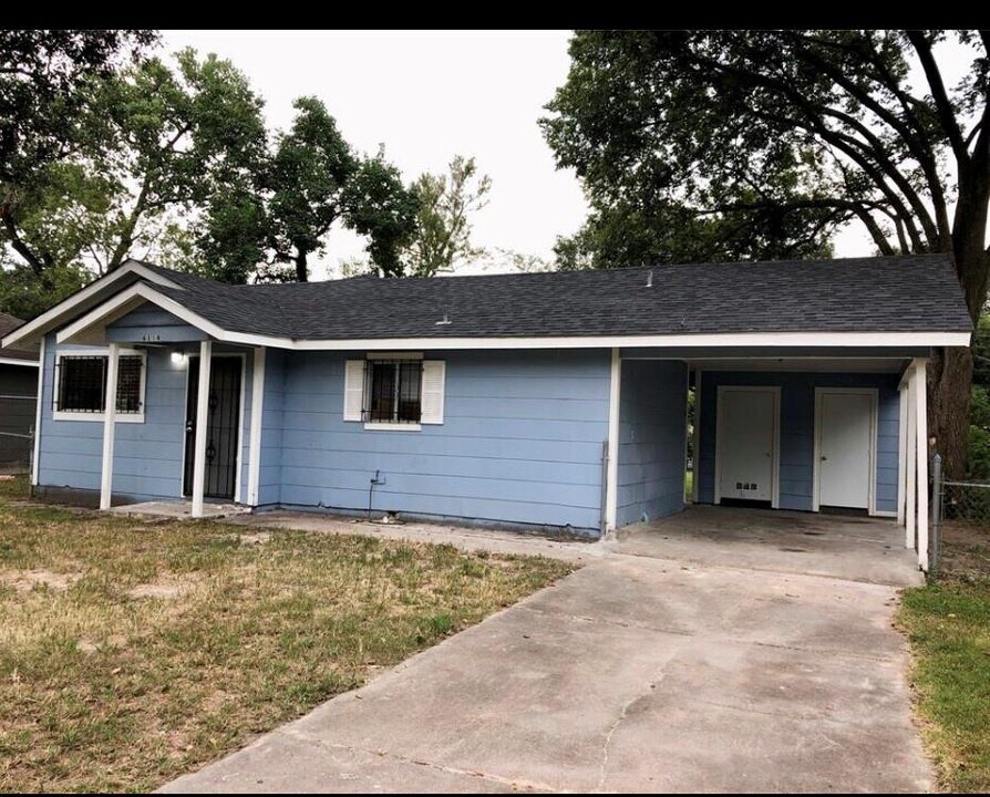 6114 Hartwick Rd Photo