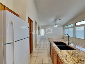 40738 N Robinson Dr in New River, AZ - Building Photo - Building Photo