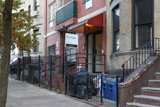 422 49th St in Brooklyn, NY - Building Photo - Building Photo