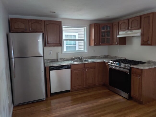235-2 Columbia Rd, Unit 2