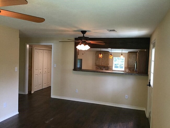 404 Kelley Blvd in Woodville, TX - Building Photo - Building Photo