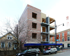 5058 N Clark St in Chicago, IL - Building Photo - Building Photo