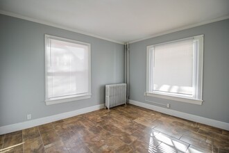 3024 Pacific St in Omaha, NE - Foto de edificio - Building Photo