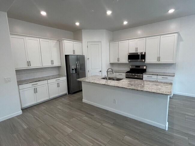 16776 W Vereda Solana Dr. in Surprise, AZ - Building Photo - Building Photo