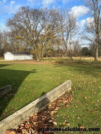 880 E Michigan Ave - 10