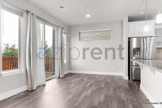 13003 31st Ave W in Lynnwood, WA - Building Photo - Building Photo