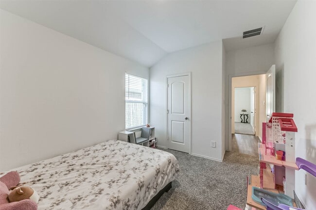 property at 712 Brazos Trl