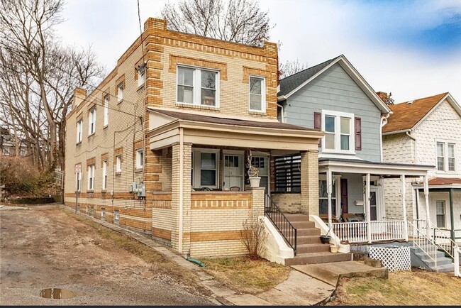 2840 Dwight Ave, Unit 1, Unit 1