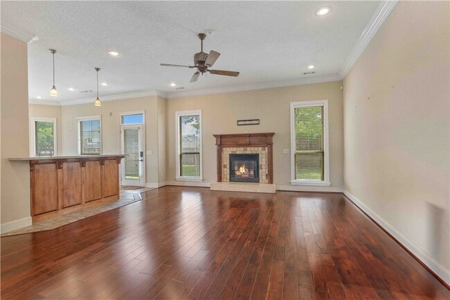 501 SE Eaton St in Bentonville, AR - Building Photo - Building Photo