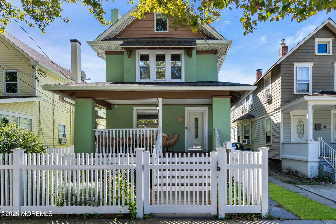 1112 Summerfield Ave in Asbury Park, NJ - Building Photo