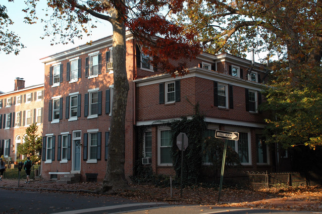 121 S Church St in West Chester, PA - Building Photo - Building Photo