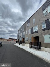 3005 Beachview Ln in Philadelphia, PA - Building Photo - Building Photo