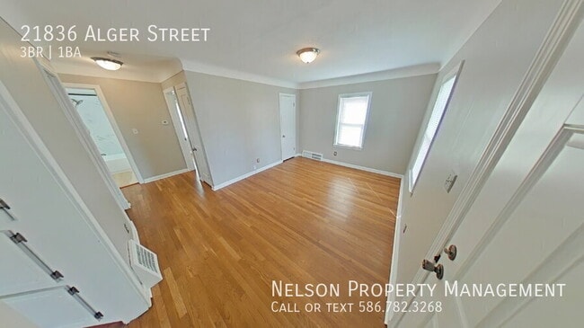 21836 Alger St in St. Clair Shores, MI - Building Photo - Building Photo