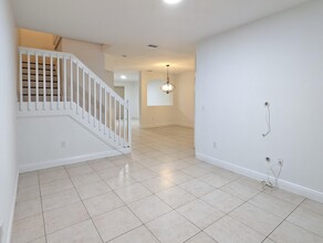 10781 NW 81st Ln in Doral, FL - Building Photo - Building Photo