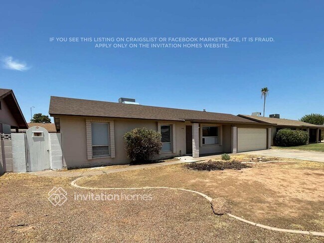 property at 1446 E Forge Ave
