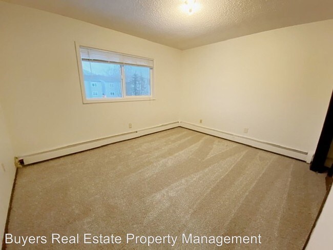 1916 Beaver Pl in Anchorage, AK - Building Photo - Building Photo