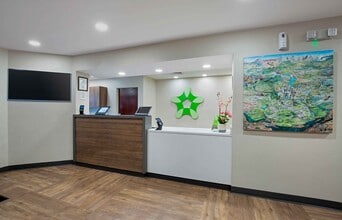 Furnished Studio-Washington, D.C. - Alexandria - Landmark in Lincolnia, VA - Foto de edificio - Building Photo