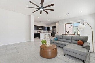 1521 S Senate St in Chandler, AZ - Building Photo - Building Photo