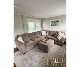 125 Kiniry Dr in Irondequoit, NY - Building Photo - Building Photo