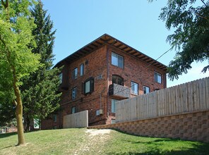 The Chalet in Ann Arbor, MI - Building Photo - Building Photo