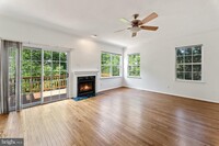 10184 Pale Rose Loop in Bristow, VA - Building Photo - Building Photo