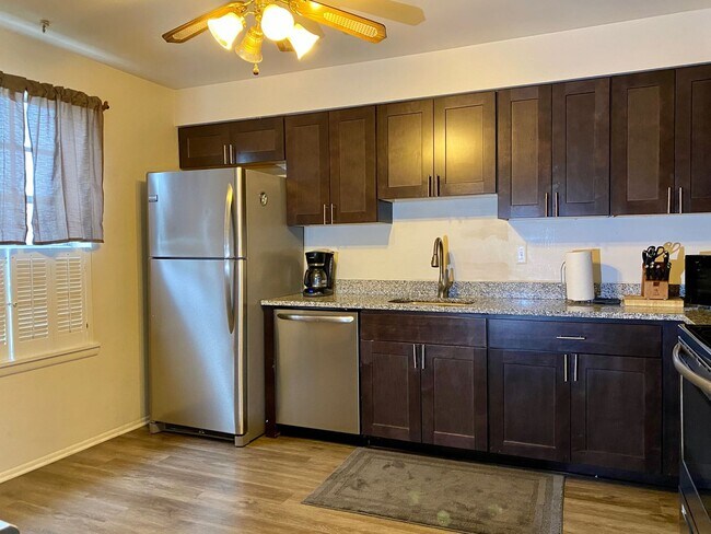 23 Bussing Ct in Timonium, MD - Building Photo - Building Photo