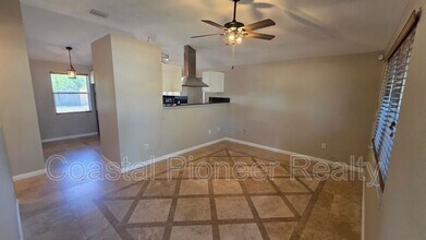 541 Roanoke St in Dunedin, FL - Building Photo - Building Photo