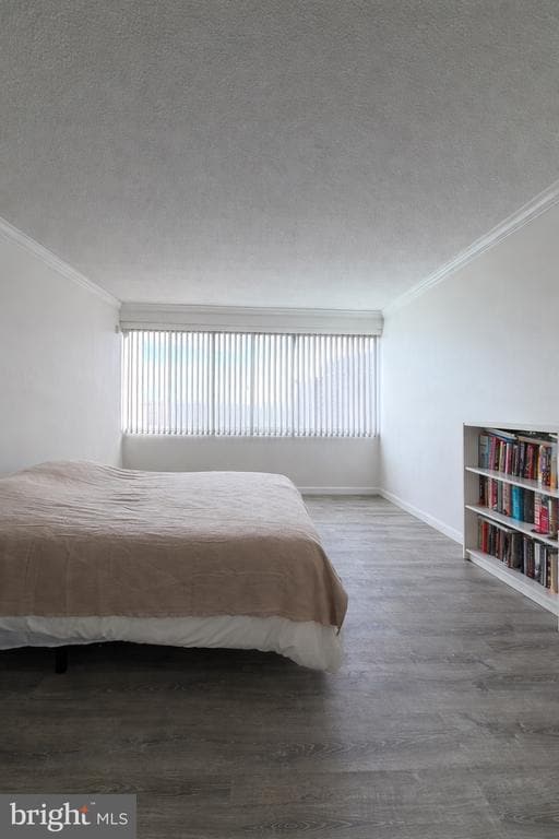 property at 5500 Friendship Blvd