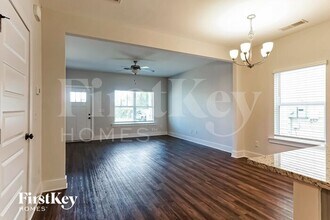 2775 Village Ln in Birmingham, AL - Building Photo - Building Photo