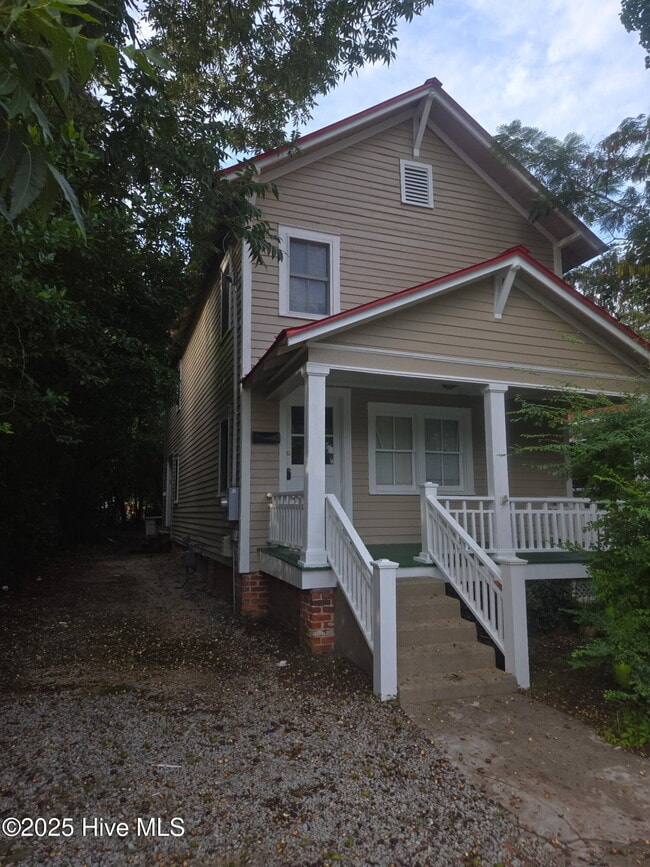 property at 611 Johnson St