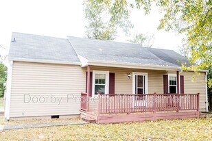 604 S Cherokee St in La Fayette, GA - Building Photo