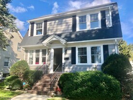 45 Brookfield Rd in Montclair, NJ - Building Photo