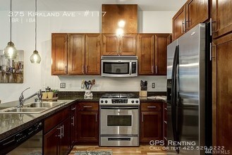 375 Kirkland Ave-Unit -#117 in Kirkland, WA - Building Photo - Building Photo