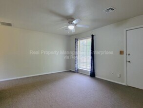 608 N Poplar Ln in Midwest City, OK - Building Photo - Building Photo