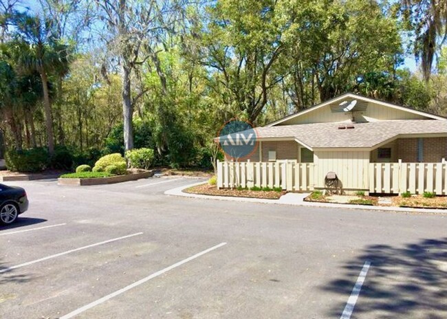 217 Cordillo Pkwy in Hilton Head Island, SC - Building Photo - Building Photo