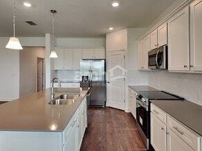 14633 Cedar Ml Dr in Bradenton, FL - Foto de edificio - Building Photo