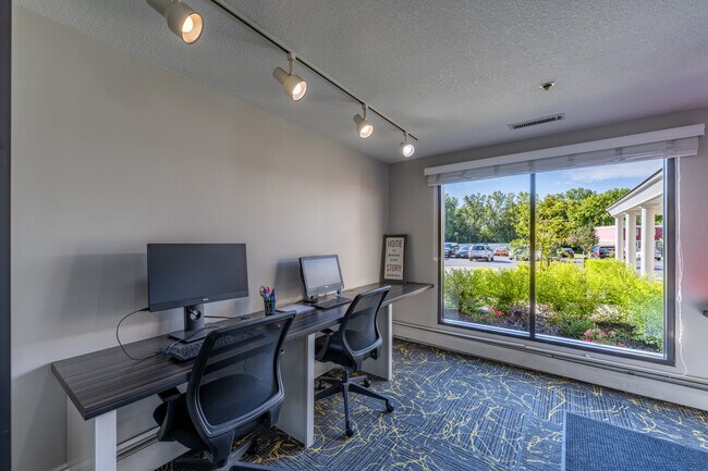 Grand Pre East in Little Canada, MN - Building Photo - Interior Photo