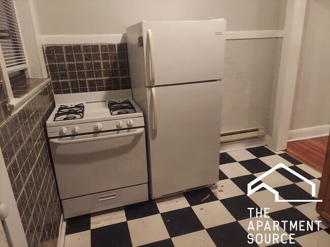 property at 4421 N Wolcott Ave