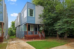 753 Fraser St SE in Atlanta, GA - Building Photo