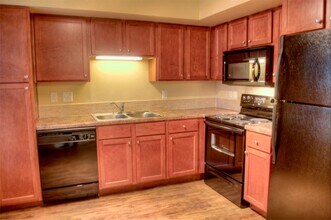 8990 Richmond Ave. in Houston, TX - Building Photo - Building Photo
