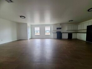 915 24th St in San Leon, TX - Building Photo - Building Photo